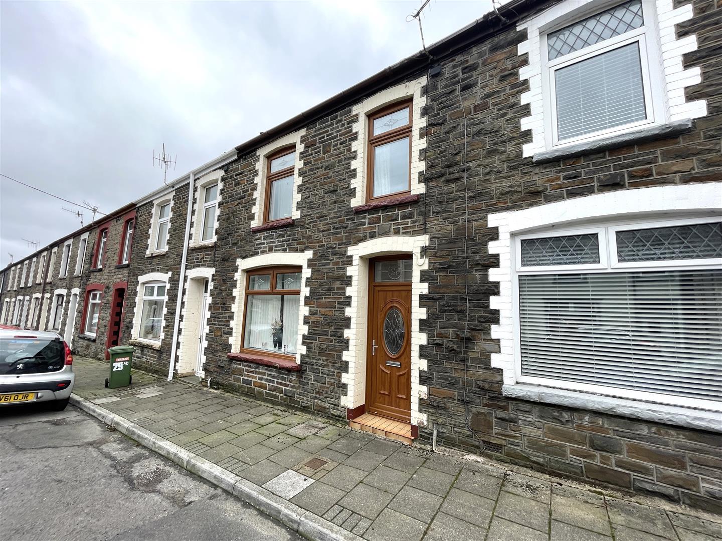 4 Bedroom House Mid Terrace Cadwaladr Street, Mountain Ash Durbin & Co